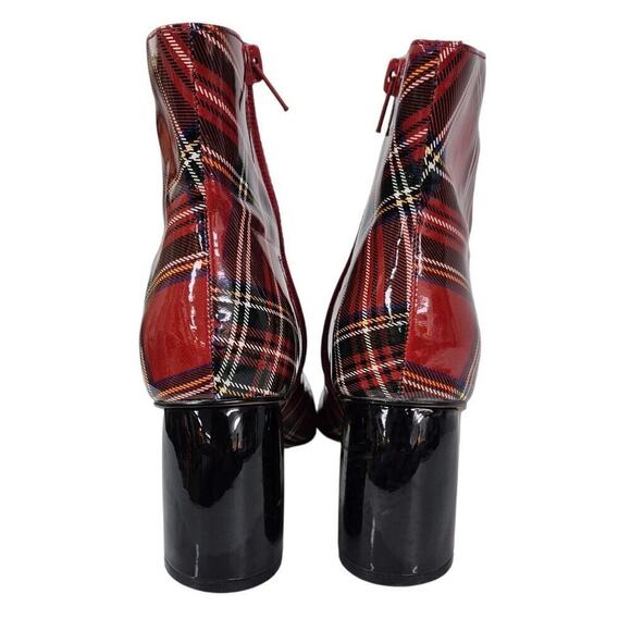 Betsey Johnson Regie Red Tartan Plaid Boots Booties Sz 6.5 Wet Look Chunky Heel - Picture 5 of 10